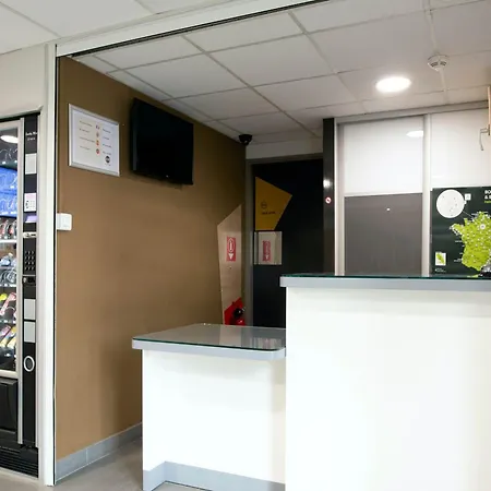 B&B Hotel Bollene Hotel 2*